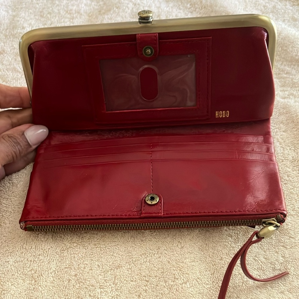 HOBO Red Wallet with Zipper Closure and Smooth Leather Finish. - Picture 4 of 10